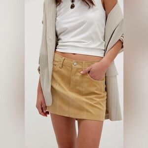New We The Free by Free People Light Side Vegan Suede Mini Skirt sz 6